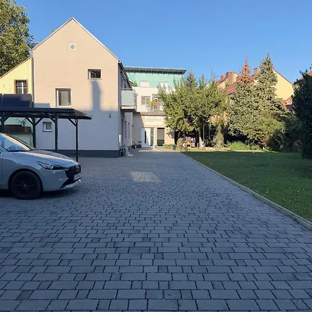 Idyllic Prestige Garden * Graz